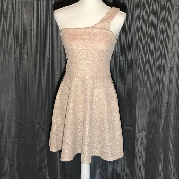 dress for young - Picture 6 of 8